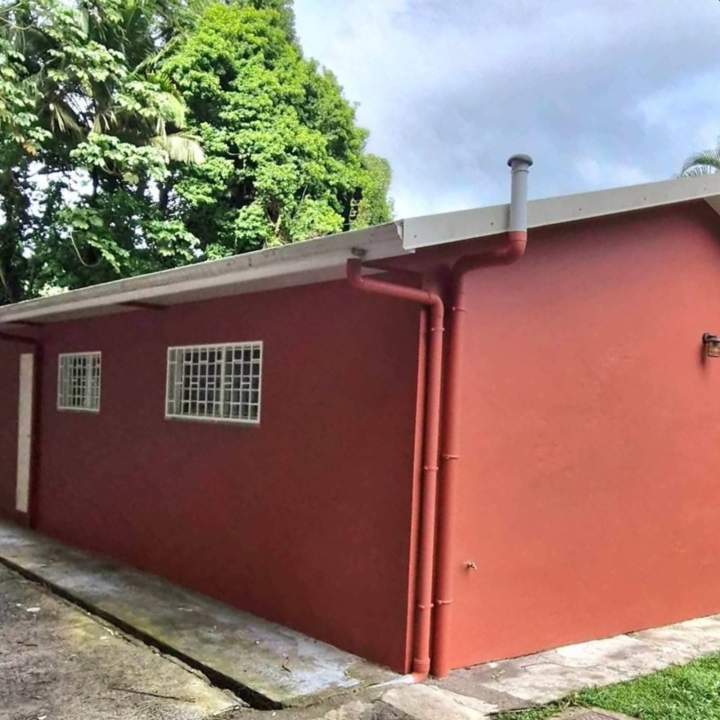 Ravalement de façade de maison en Martinique