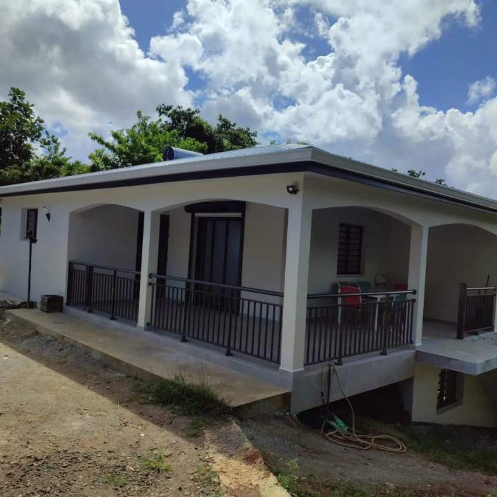 Étanchéité façades et murs de soutènement en Martinique